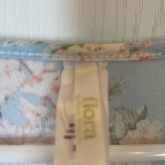 Flora Robe very soft, and comfortable perfect for those summer nights. Large - Picture 10 of 10